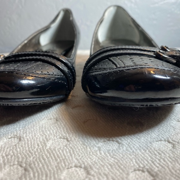 Aldo Women Ballet Flat Pumps Black Leather Perforated Buckle Slip On Low Heel - Picture 4 of 16